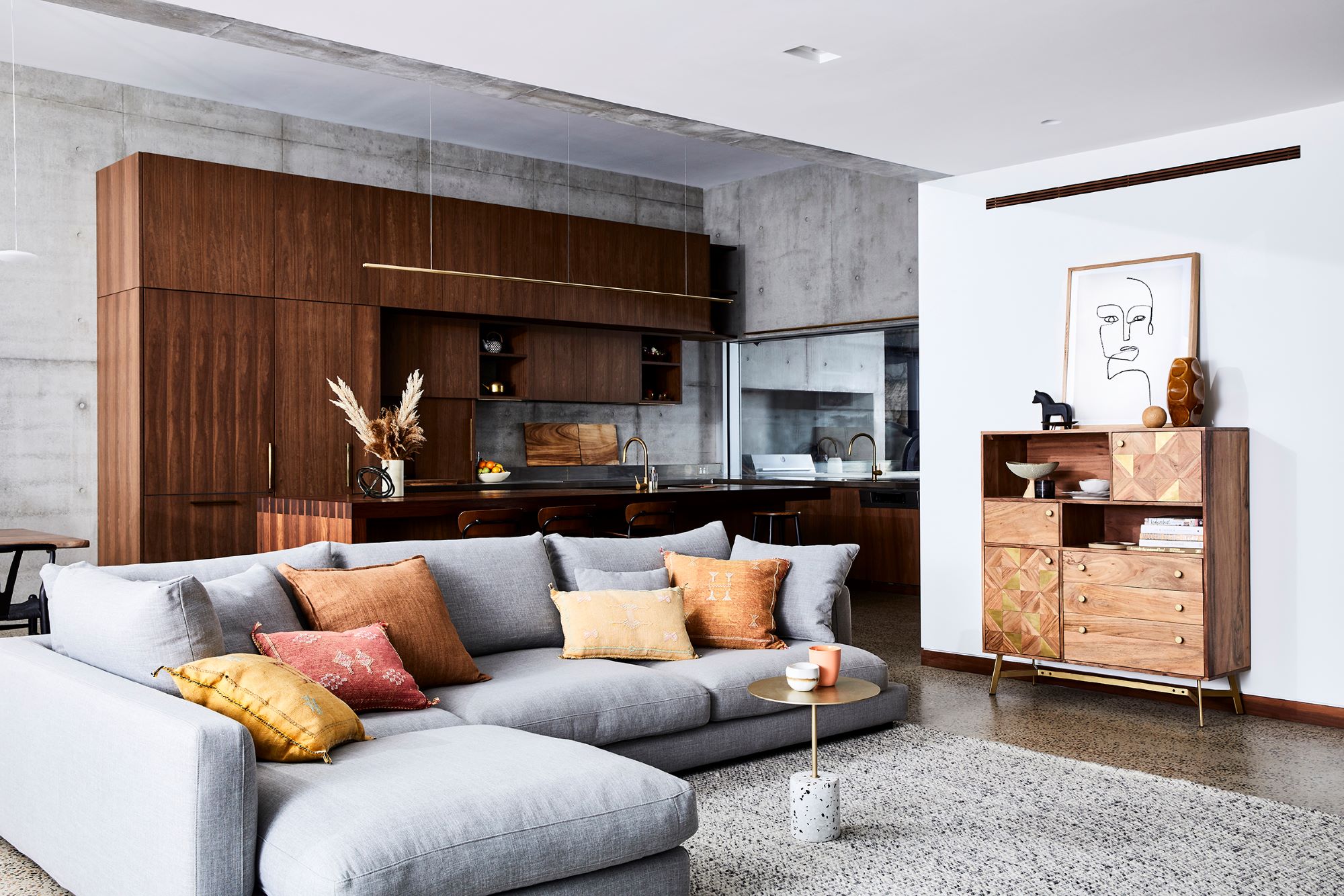 7 ways to bring a touch of glam into your home - Lounge Lovers