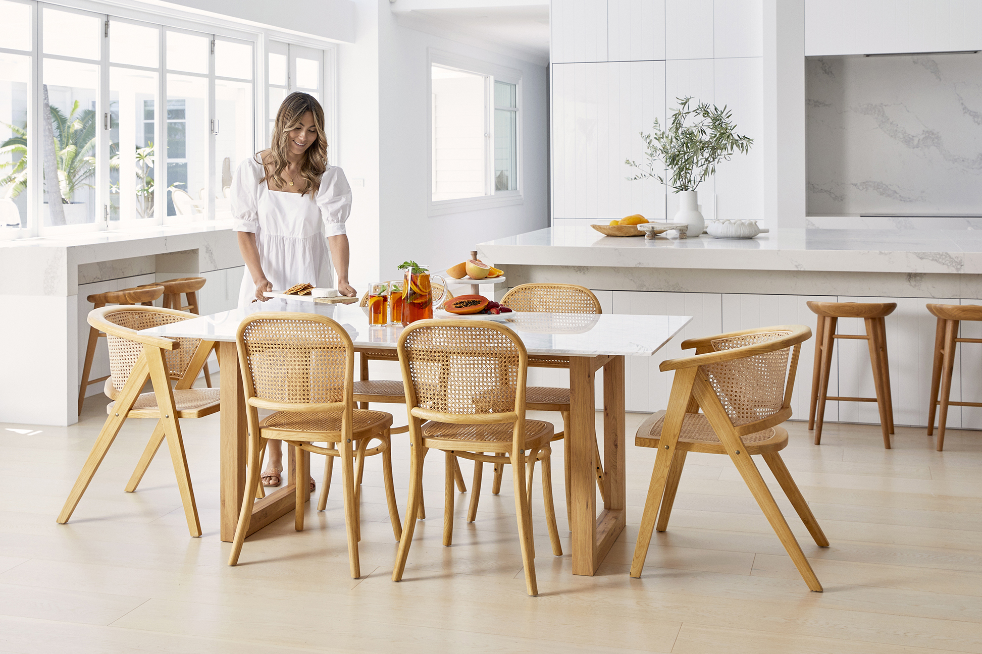 Lounge Lovers - Bronte Marble Dining Table