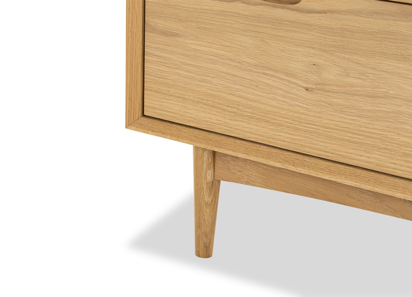 Erikson 3 Chest of Drawers Oak Feet Up Close