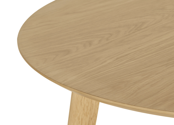 Otis Dining Table Round Oak Up Close